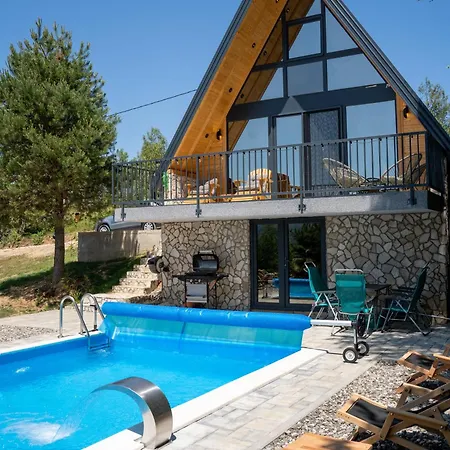 Forest Hillside Tarcin